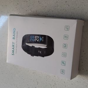 NWT SMART BAND
